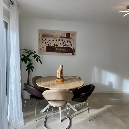 Modern דירה