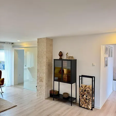 דירה Modern
